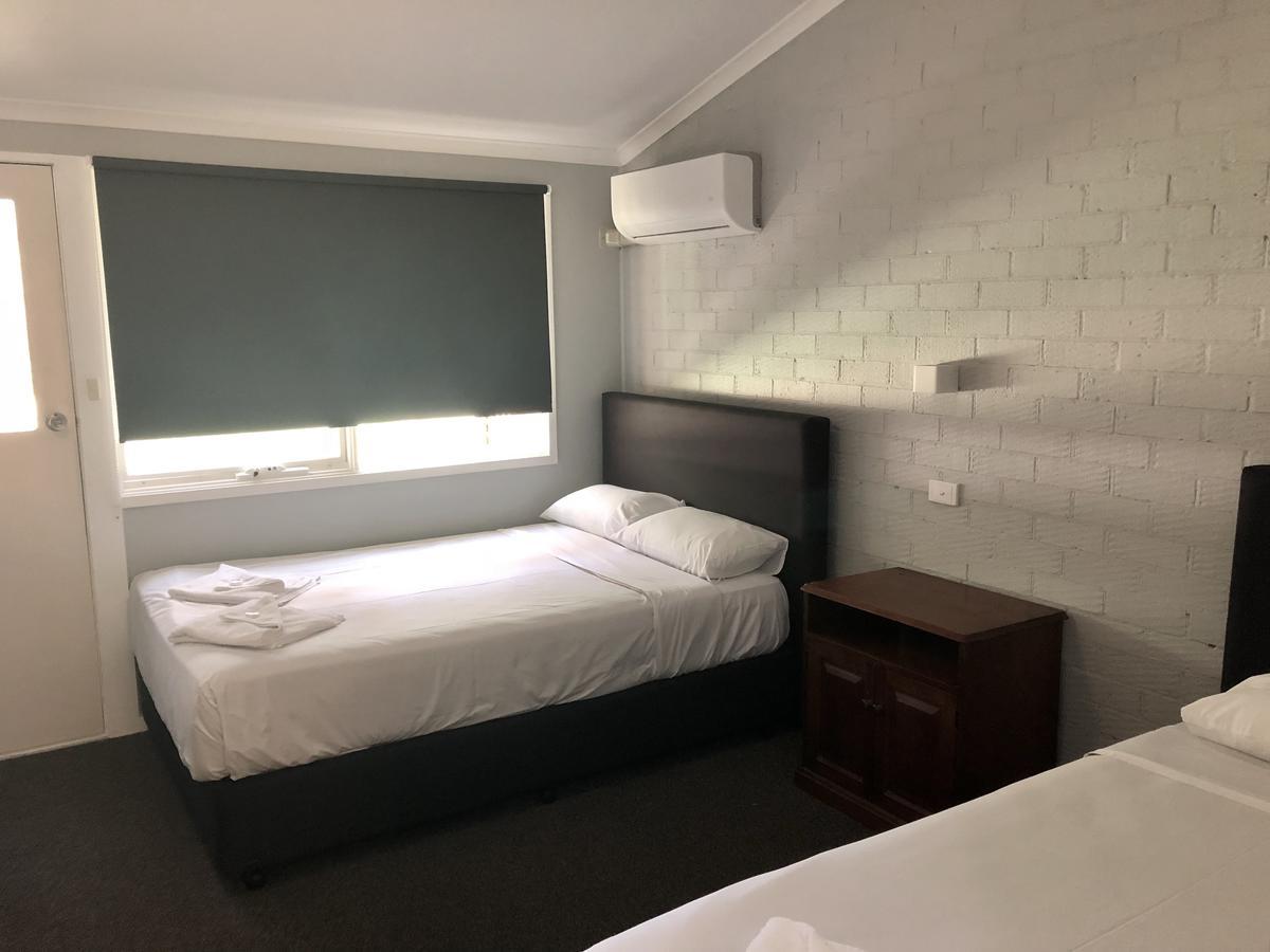Motel Bateau Bay Hotel 3*